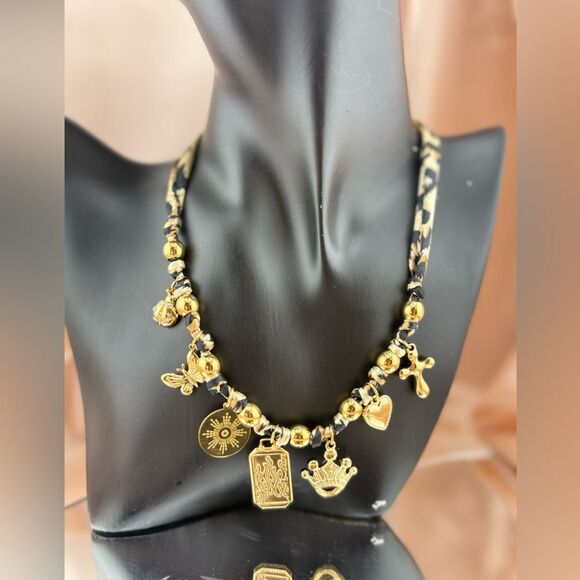 Leopard Print Charm Necklace – Bold & Unique Statement Piece - Picture 11 of 14